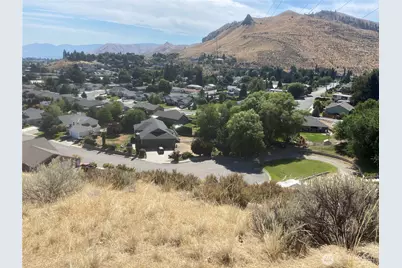 1936 Dorner Place, Wenatchee, WA 98801 - Photo 6
