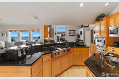 30822 36th Court SW, Federal Way, WA 98003 - Photo 18