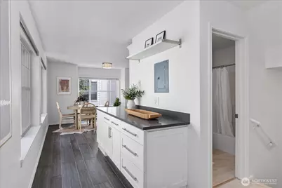 13716 Midvale Avenue N #C, Seattle, WA 98133 - Photo 12