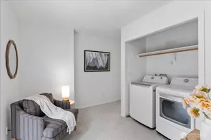 13716 Midvale Ave N, Seattle, WA 98133 - Photo 6