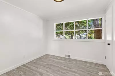 8518 Mount Tacoma Drive SW, Lakewood, WA 98498 - Photo 12