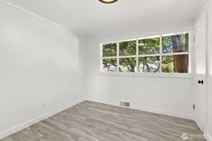 8518 Mt Tacoma Dr SW, Lakewood, WA 98498 - Photo 12