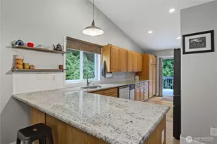 521 208th Ave E, Bonney Lake, WA 98391 - Photo 10