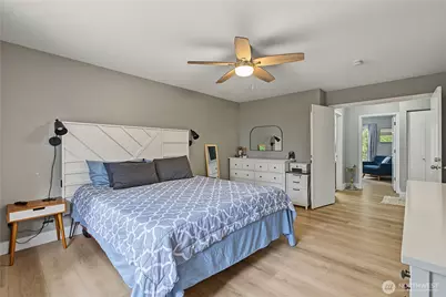 521 208th Avenue E, Bonney Lake, WA 98391 - Photo 14