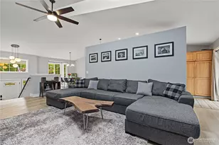 521 208th Ave E, Bonney Lake, WA 98391 - Photo 6
