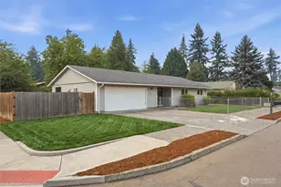 2102 NE 96th Ct N, Vancouver, WA 98664 - Photo 2