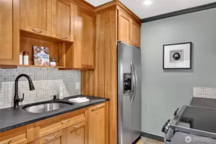 1616 41st Ave E, Seattle, WA 98112 - Photo 10