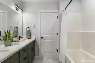 4557 34th Ave S, Seattle, WA 98118 - Photo 24