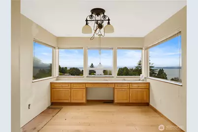 10561 15th Avenue NW, Seattle, WA 98177 - Photo 16