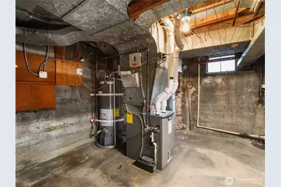 10561 15th Avenue NW, Seattle, WA 98177 - Photo 24
