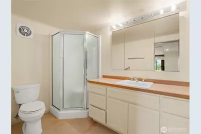 10561 15th Avenue NW, Seattle, WA 98177 - Photo 22