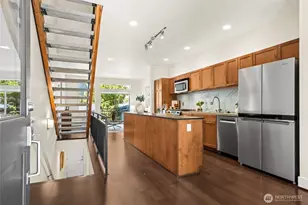 2804 S Columbian Way, Seattle, WA 98108 - Photo 4