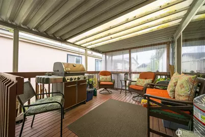 380 E Pole Road #6, Lynden, WA 98264 - Photo 4
