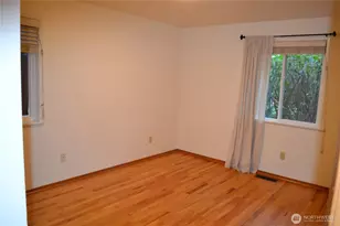 17421 NE 11th St, Bellevue, WA 98008 - Photo 28