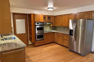 17421 NE 11th St, Bellevue, WA 98008 - Photo 16