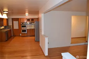 17421 NE 11th St, Bellevue, WA 98008 - Photo 20