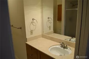 17421 NE 11th St, Bellevue, WA 98008 - Photo 26