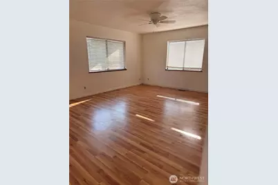 8711 Lawndale Avenue SW, Lakewood, WA 98498 - Photo 6