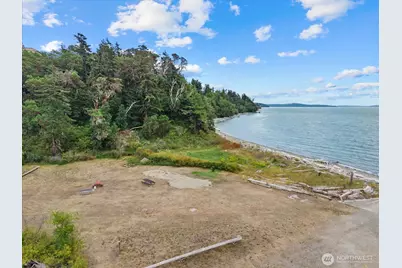 757 Commodore Ln, Camano Island, WA 98282 - Photo 32