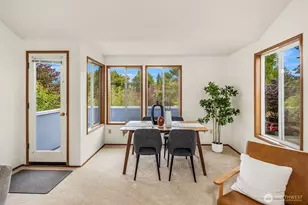 6049 33rd Ave NE, Seattle, WA 98115 - Photo 10