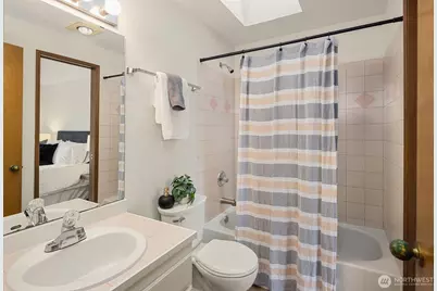 6049 33rd Avenue NE, Seattle, WA 98115 - Photo 16