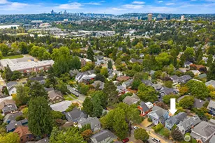 6049 33rd Ave NE, Seattle, WA 98115 - Photo 24