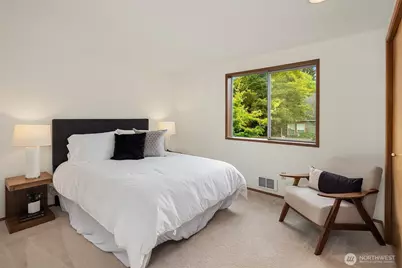 6049 33rd Avenue NE, Seattle, WA 98115 - Photo 14