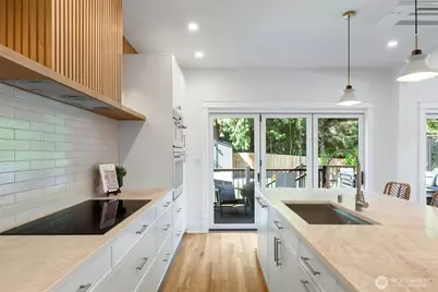 1743 26th Avenue E, Seattle, WA 98112 - Photo 12