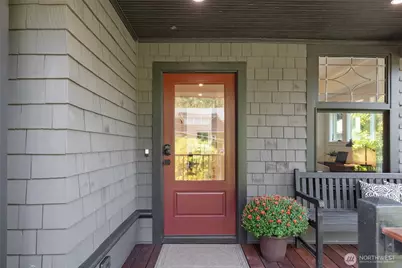 1743 26th Avenue E, Seattle, WA 98112 - Photo 2