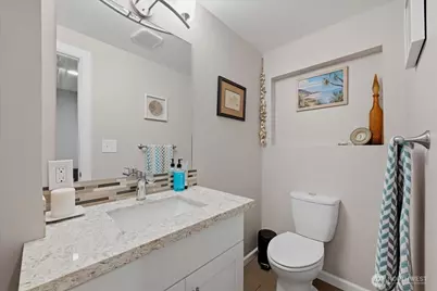 12232 Fremont Avenue N, Seattle, WA 98133 - Photo 28