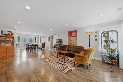 12232 Fremont Avenue N, Seattle, WA 98133 - Photo 4