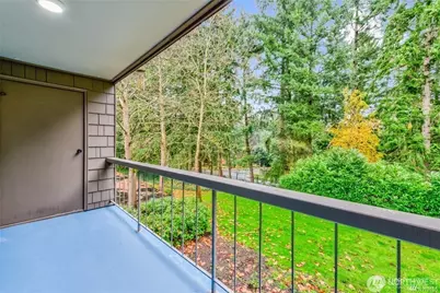 6858 139th Avenue NE #708, Redmond, WA 98052 - Photo 10