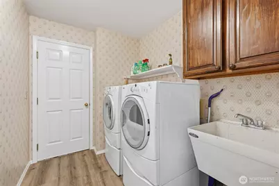 13011 SE 221st Pl, Kent, WA 98031 - Photo 16