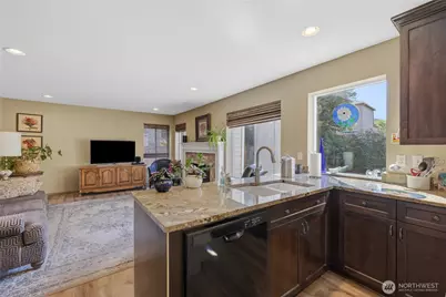 13011 SE 221st Pl, Kent, WA 98031 - Photo 10