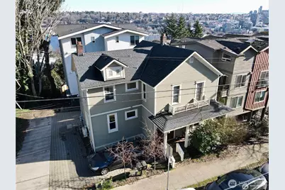 1522 Taylor Avenue N, Seattle, WA 98109 - Photo 2