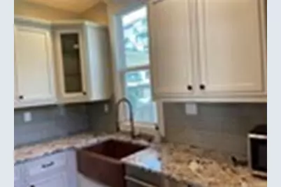 1522 Taylor Avenue N, Seattle, WA 98109 - Photo 18