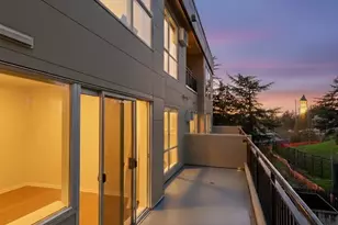 321 10th Ave S, Seattle, WA 98104 - Photo 12
