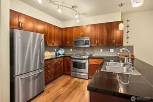 1840 25th Ave NE, Issaquah, WA 98029 - Photo 4