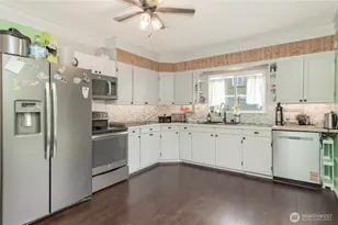 209 E Cowlitz St, South Bend, WA 98586 - Photo 10