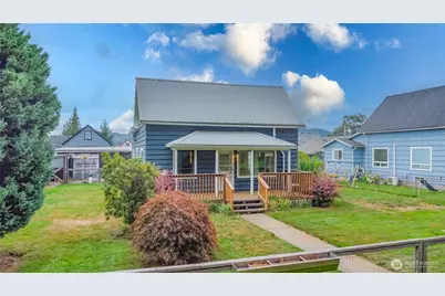 209 E Cowlitz Street, South Bend, WA 98586 - Photo 1