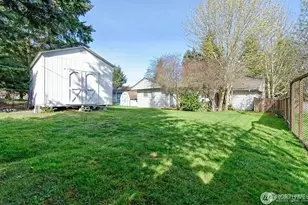 10221 132nd Ave NE, Kirkland, WA 98033 - Photo 2