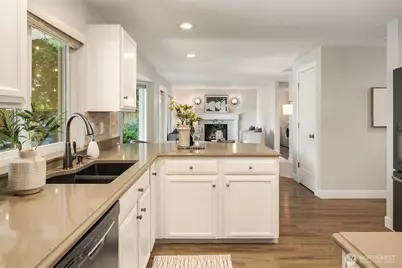 13709 NE 93rd Street, Redmond, WA 98052 - Photo 12