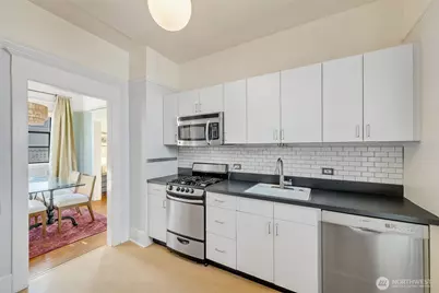 2614 E John Street, Seattle, WA 98112 - Photo 6