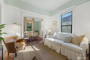 2614 E John St, Seattle, WA 98112 - Photo 2
