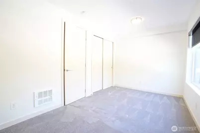 4255 SW Charleston Street, Seattle, WA 98116 - Photo 16