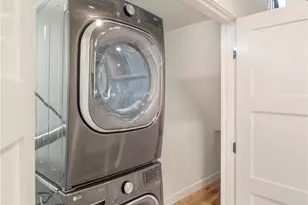 939 NW 56th St, Seattle, WA 98107 - Photo 8