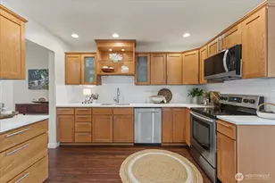 9715 NE Juanita Dr, Kirkland, WA 98034 - Photo 14