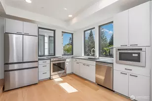 4214 SW 100th St, Seattle, WA 98126 - Photo 8