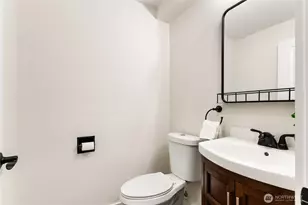 20400 2nd Ave SW, Normandy Park, WA 98166 - Photo 18