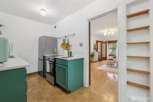 408 Bellevue Ave E, Seattle, WA 98102 - Photo 6